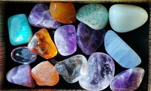 Unikatni programirani kristali