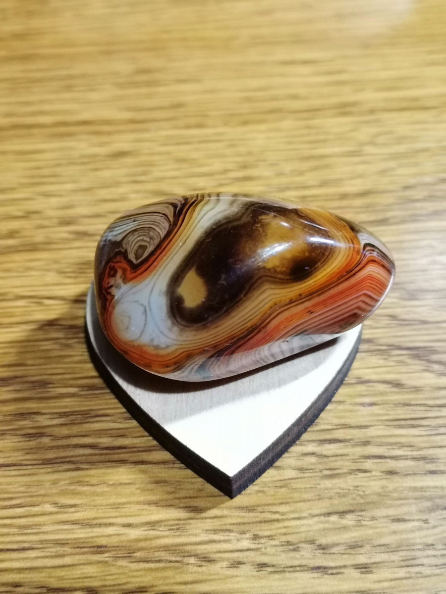 Unikatni programiran kristal jaspis – personaliziran kristal za podporo življenjskih področij